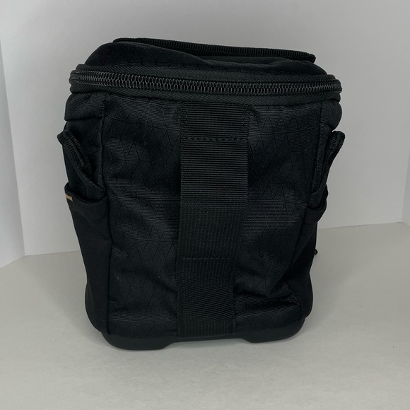 Case‎ Logic camera case - Picture 3 of 9